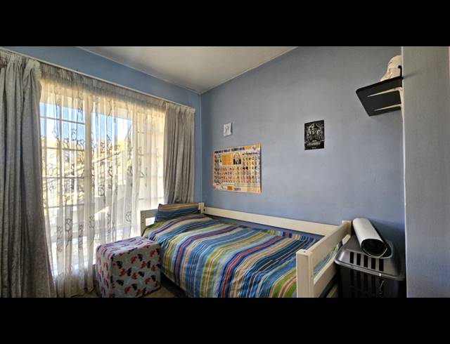 2 BEDROOM APARTMENT FOR SALE IN MOOIKLOOF RIDGE